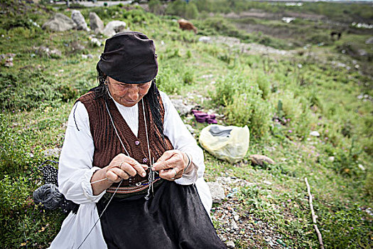 牧羊女,地点,编织品,靠近,阿尔巴尼亚,欧洲