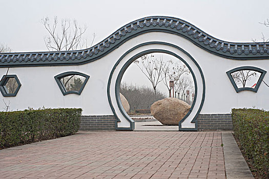 中国式庭院月亮门