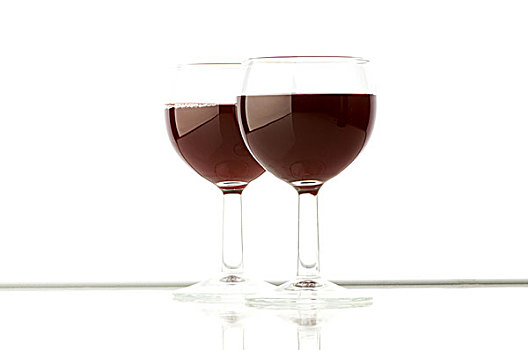 两个,葡萄酒杯,白色背景