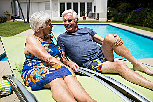 老年,夫妻,互动,相互,休闲椅,池边