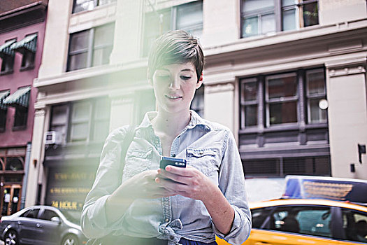 女人,智能手机,街上,纽约,美国