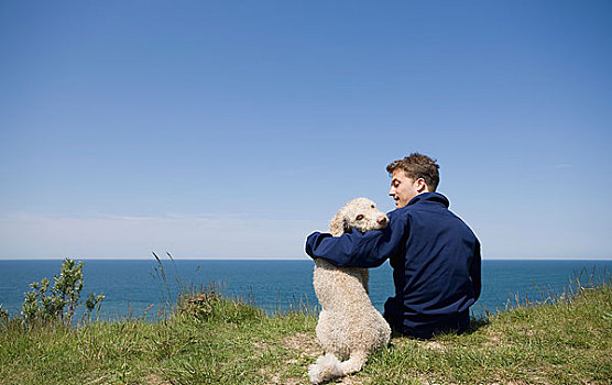 一个,男人,搂抱,狗,坐,海洋