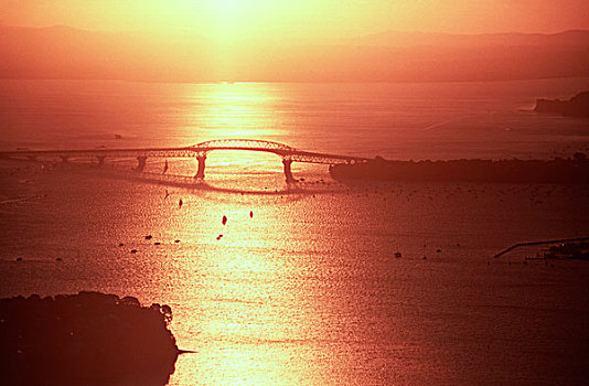 奥克兰海港大桥,日落,奥克兰,俯视