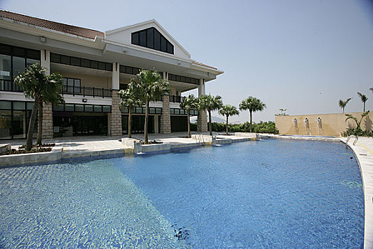 珠海渡假村内的游泳池