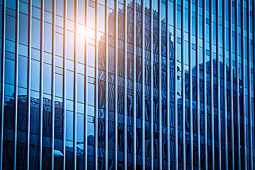 上海城市摩天大厦办公楼窗户