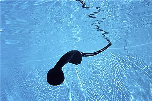 电话听筒,游泳池