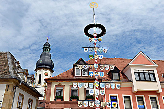 五月花柱,尖顶,教堂,莱茵兰普法尔茨州,德国,欧洲
