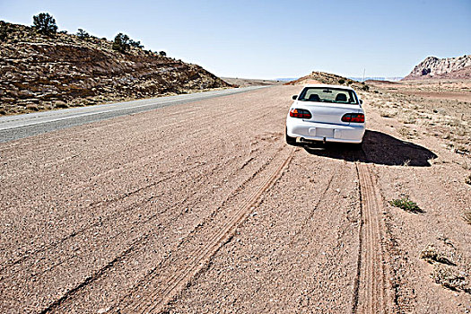 汽车,肩上,道路,纳瓦霍印第安人保留地,亚利桑那,美国