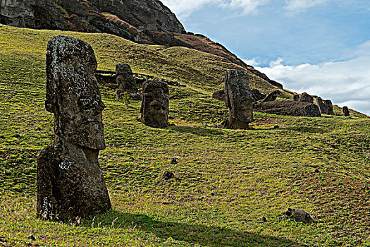 多,摩埃石像,拉诺拉拉库采石场,复活节岛,智利,南美