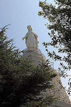黎巴嫩贝鲁特圣母山教堂圣母像