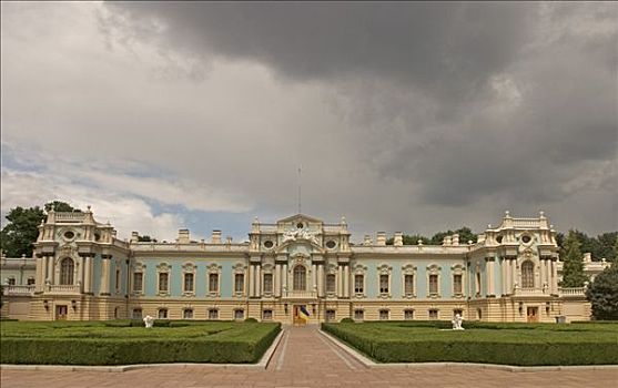 乌克兰,基辅,宫殿,政府,室外,柱子,灯,云,雷暴,2004年
