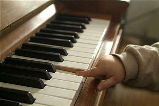 两岁,男孩,兴趣,钢琴,按键