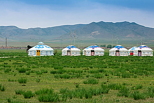 草原上的蒙古包