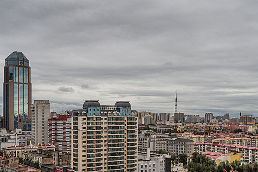 中国哈尔滨秋季阴天俯瞰城市建筑