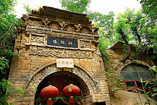 西安城市建设,佛祖洞,寺庙,树林,书迷,树叶,老房子,旧建筑,宗教,自然风光