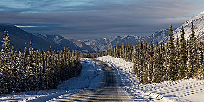 道路,通过,积雪,风景,阿拉斯加公路,北方,落基山脉,地区性,市区,不列颠哥伦比亚省,加拿大