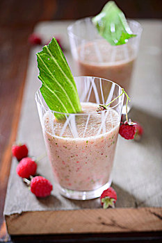 草莓,树莓,冰沙,玻璃