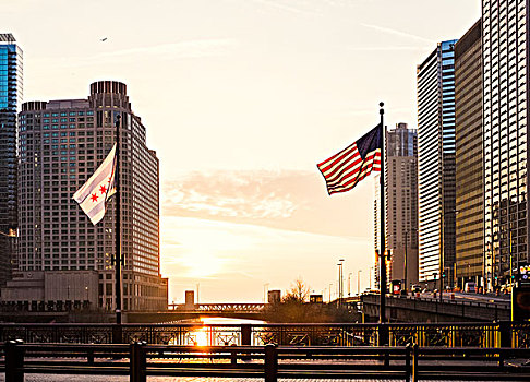 美国国旗,摩天大楼,日落