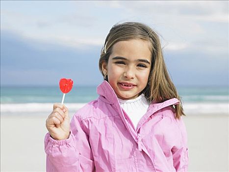 女孩,6-8岁,拿着,棒棒糖,正面,海洋,特写,肖像,阿利坎特,西班牙