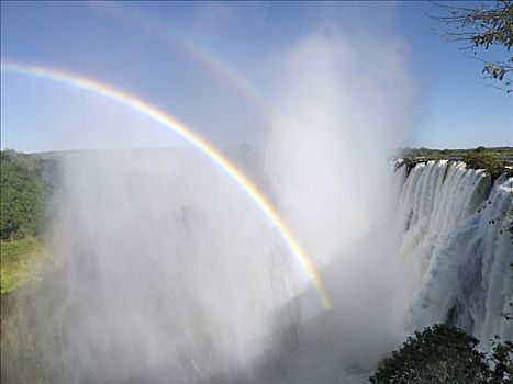 一对,彩虹,上方,维多利亚瀑布,瀑布,英里,宽,一个,自然,强势,赞比西河,脚,叫,云,飞溅