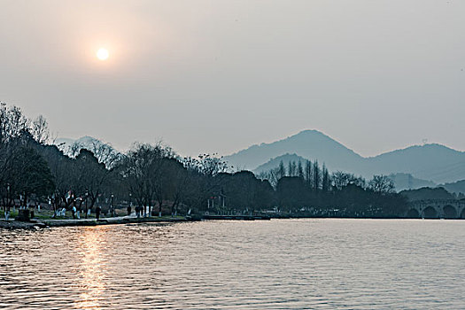 杭州湘湖山水景黄昏