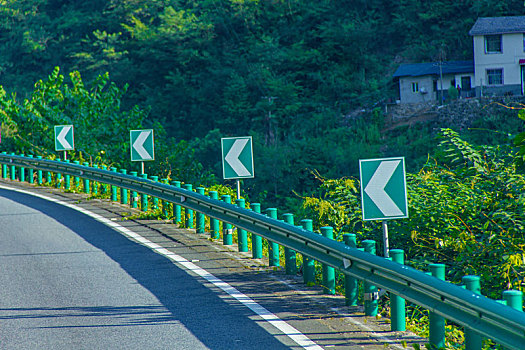 长江三峡工程专用公路