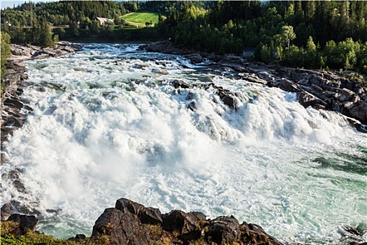 瀑布,挪威北部