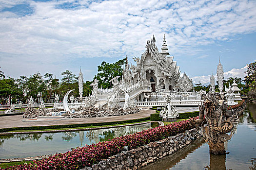 泰北清莱白庙又叫,龙昆寺,灵光寺或白龙寺,wat,rong,khun