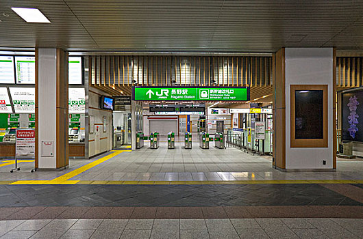 日本长野火车站naganotrainstation