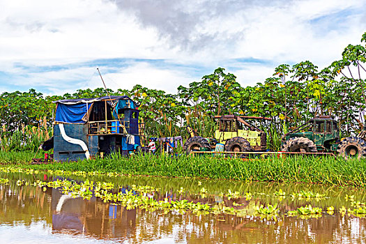 重型机械,亚马逊河