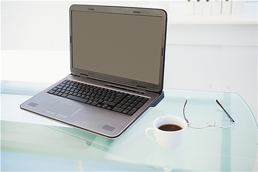 笔记本电脑,书桌,大杯,咖啡,玻璃