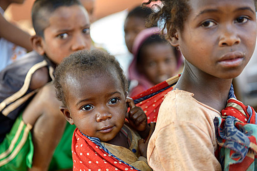 女孩,姐妹,背影,乡村,交谈,马达加斯加,非洲