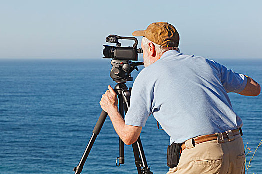 一个,男人,操作,录像,三脚架,向外看,上方,水,马拉加省,西班牙