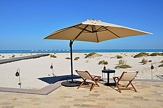 折叠躺椅,遮阳伞,海滩,户外,区域,公园,凯悦酒店,岛屿,阿布扎比,阿联酋,阿拉伯半岛,亚洲