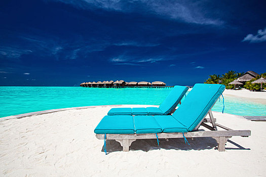 两个,蓝色,椅子,沙,岛屿,远眺,热带沙滩