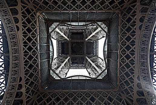 风景,仰视,埃菲尔铁塔,巴黎,法国