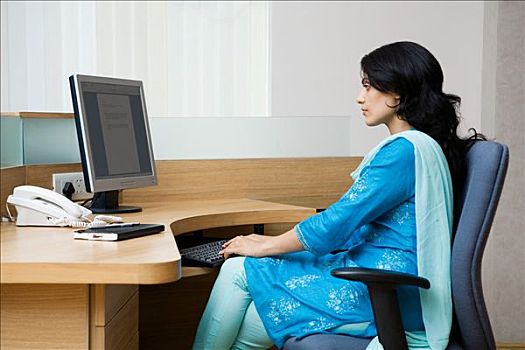 印度女人,工作,书桌