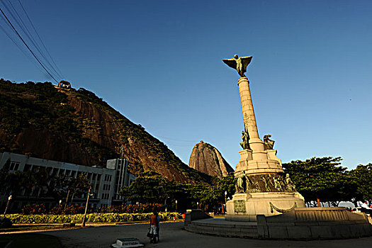 brazil,rio,de,janeiro,urca,main,square,with,monument