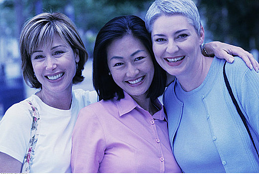 肖像,三个女人,微笑,户外