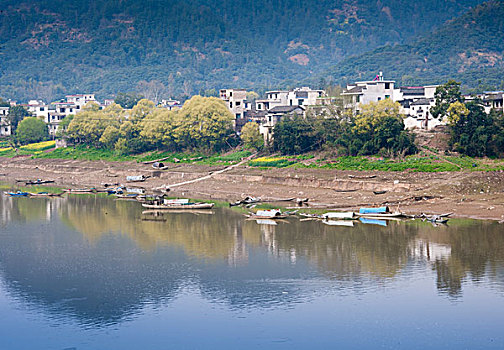 安徽歙县百里山水画廊春天风景