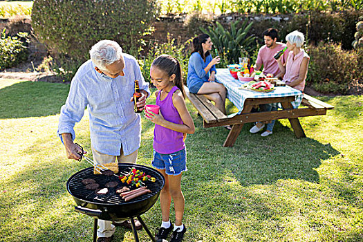 爷爷,孙女,准备,烧烤,家庭,食物,背景