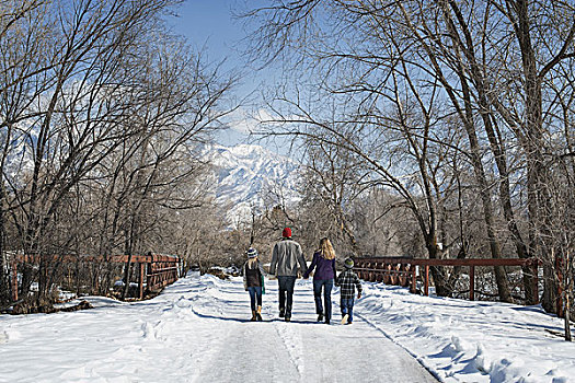 冬季风景,雪,地上,家庭,成年,两个孩子,走,空路