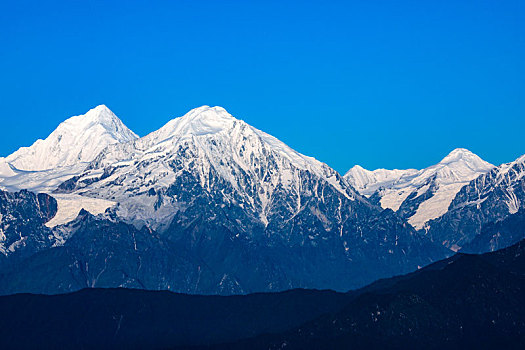 蜀山之王贡嘎雪山