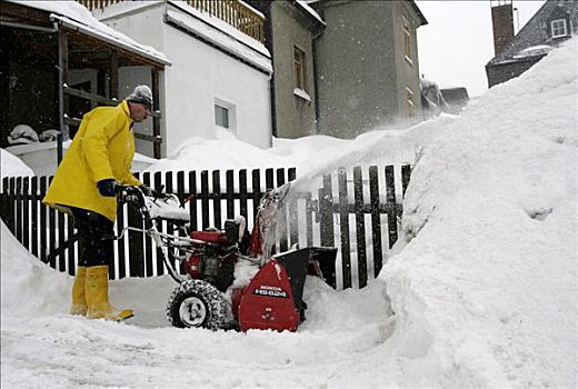 男人,雪,花园栅栏,自动,吹雪机,矿,山峦,萨克森,德国