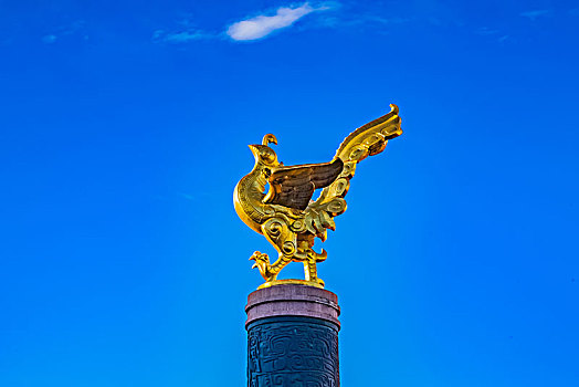 辽宁省锦州市龙鸟雕塑建筑景观
