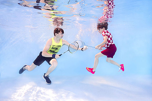 两个,青少年,玩,羽毛球,水下,乌克兰,欧洲