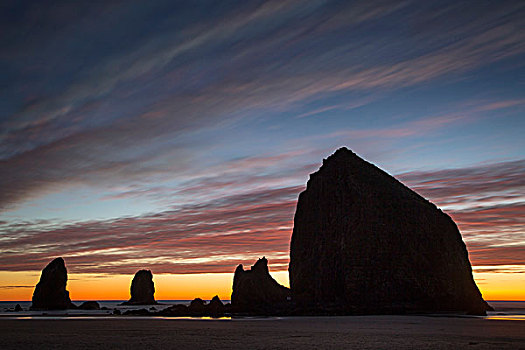 日落,上方,黑斯塔科岩,俄勒冈海岸,佳能海滩,美国