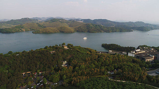 航拍江苏溧阳天目湖涵田半岛