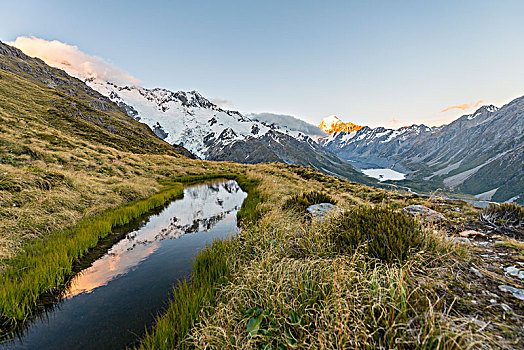 日落,反射,高山湖,库克山,山谷,库克山国家公园,南阿尔卑斯山,坎特伯雷,南岛,新西兰,大洋洲