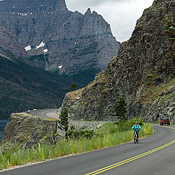 人,骑自行车,山路,道路,冰川国家公园,冰河,蒙大拿,美国